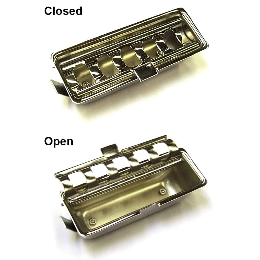 8D2490 ash tray, open and closed